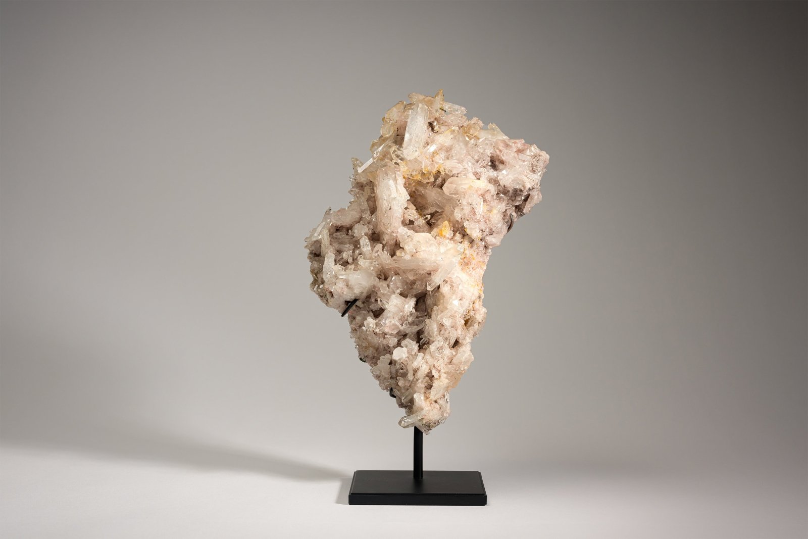 QUARTZ | GRANADA | Discover Your Inner Explorer